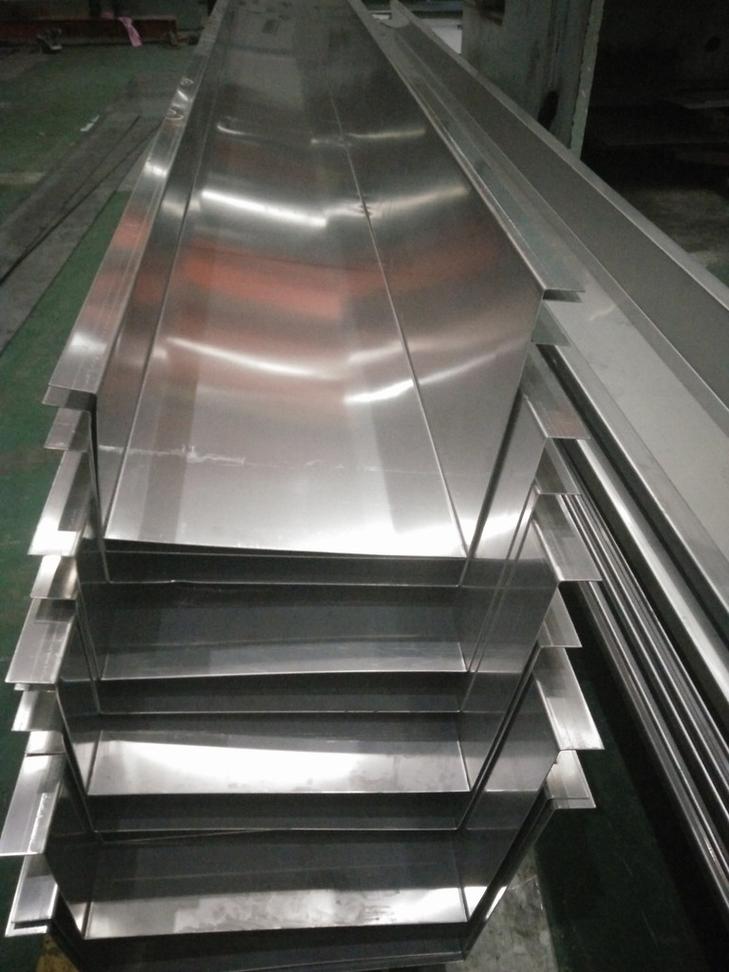 不銹鋼天溝與排水溝 天津北京杜經理的專業(yè)不銹鋼制品解析